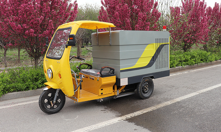 百易環保電動高壓清洗車使用注意事項