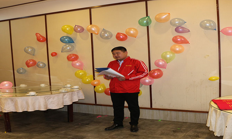 百易長(zhǎng)青環(huán)衛(wèi)車輛