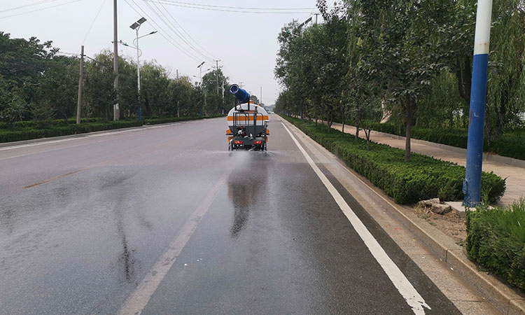 三輪灑水車生產廠家