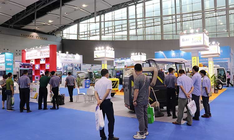 廣州環(huán)球博覽會(huì)現(xiàn)場 小型電動(dòng)車廠家