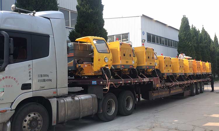 百易長青-小型多功能電動(dòng)高壓沖洗車廠家 電動(dòng)高壓沖洗車廠家