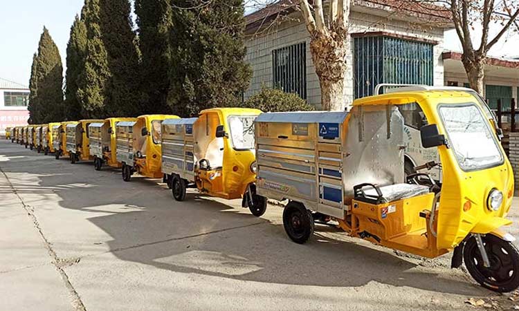 兩分類(lèi)垃圾清運(yùn)車(chē)