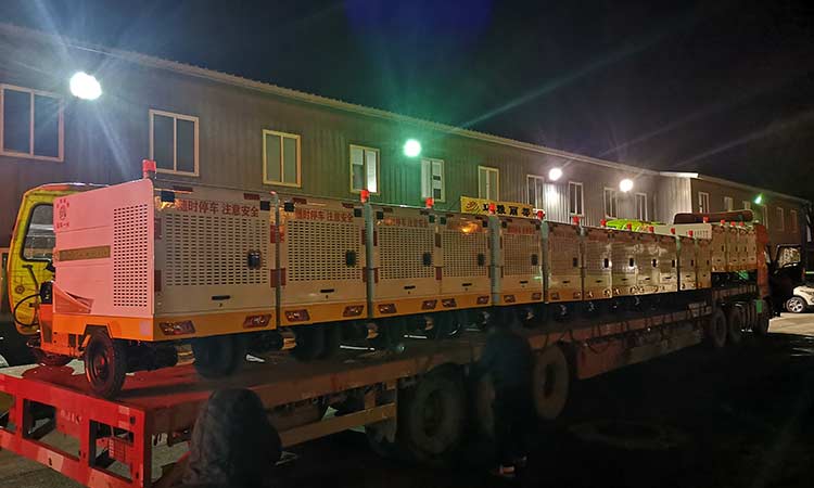 多功能高壓沖洗車發貨現場