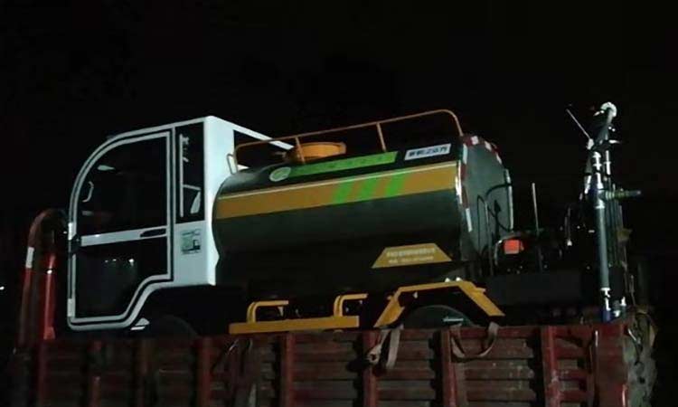 電動灑水車