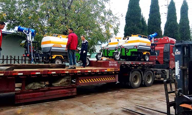 小型電動灑水車