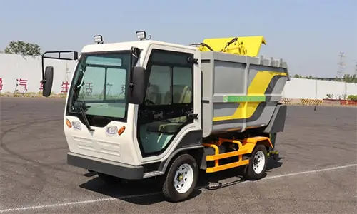 百易長青小區垃圾清運車自動裝卸垃圾不落地,污水不外溢