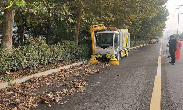多功能樹葉收集車 多功能樹葉收集車