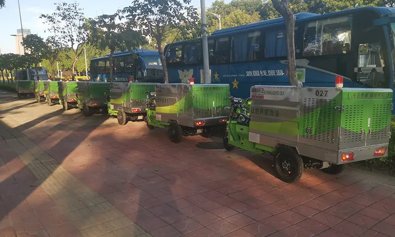 百易多功能小型高壓清洗車(chē)抵達(dá)深圳某環(huán)衛(wèi)公司-順利交接，讓世界更清潔！