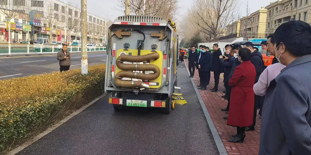 道路洗掃車_電動洗掃車_環衛洗掃車_小型洗掃車