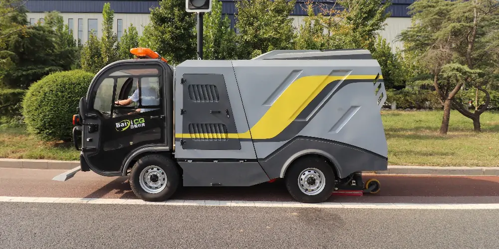 純電動(dòng)深度清潔車(chē)，清除道路污染效果好