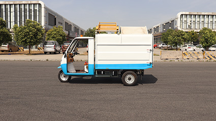 側裝式垃圾清運車BY-L25車輛底盤