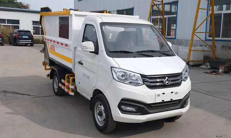 可上牌純電動垃圾清運車，后裝垃圾形式，環保高效，創新回收！