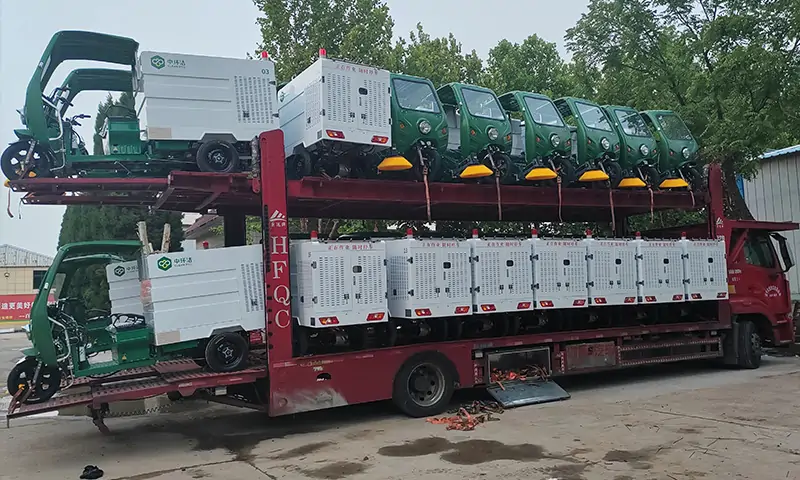 助力美好城市衛(wèi)生建設(shè)！高壓沖洗車(chē)和樹(shù)葉收集車(chē)發(fā)貨案例！