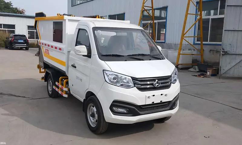 創新純電動后裝式垃圾清運車：環保與高效的完美融合
