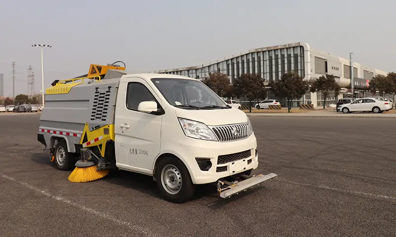 新能源洗掃車：市政環衛的綠色清潔保持者