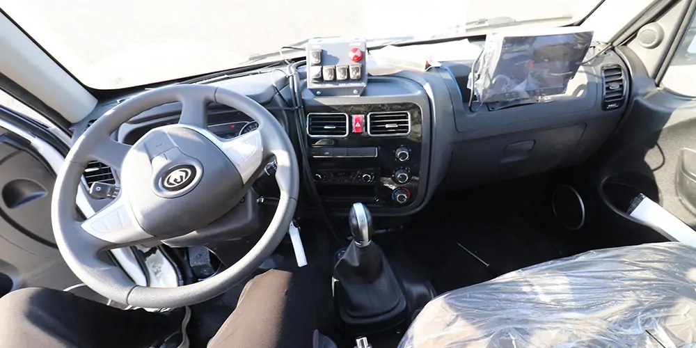 新能源樹葉收集車 新能源多功能樹葉收集車 新能源吸樹葉的機器 新能源新型樹葉收集車