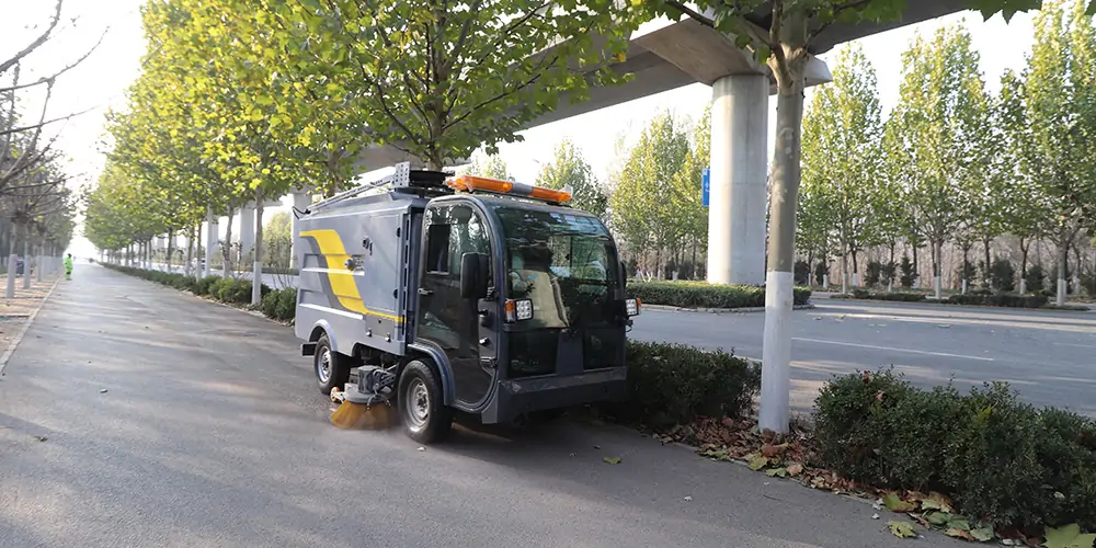 清掃車 電動掃地車 廠區掃地車 園區掃路車 景區清掃車 清掃車 電動掃地車 廠區掃地車 園區掃路車 景區清掃車