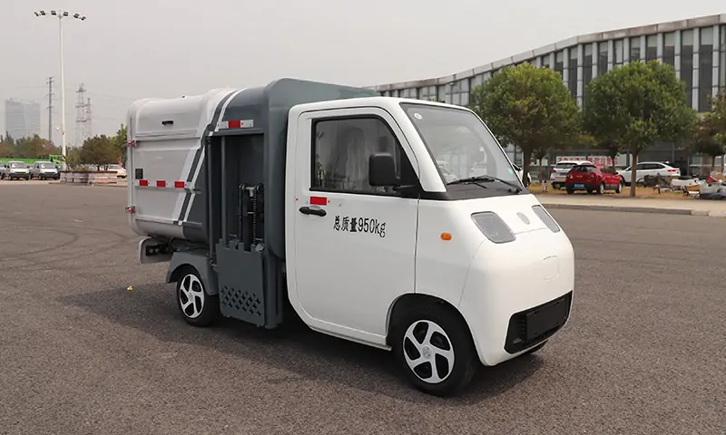 新能源四輪垃圾清運車：高效環(huán)保，助力城市清潔