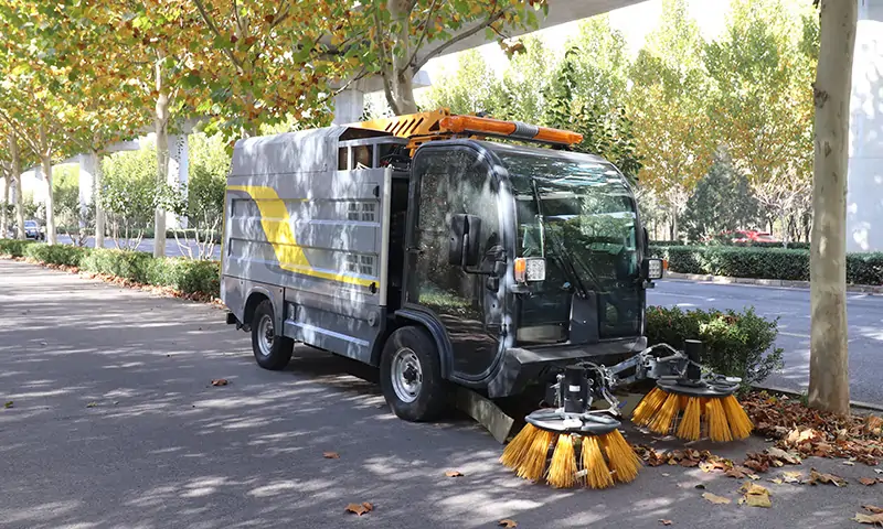 新能源樹葉收集車：高效、環(huán)保的環(huán)衛(wèi)新選擇