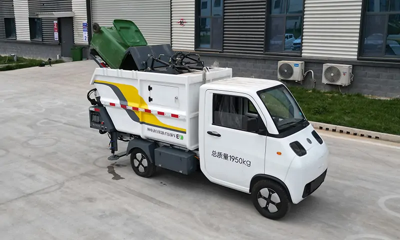 新能源后裝式垃圾車：綠色環衛的高效助手