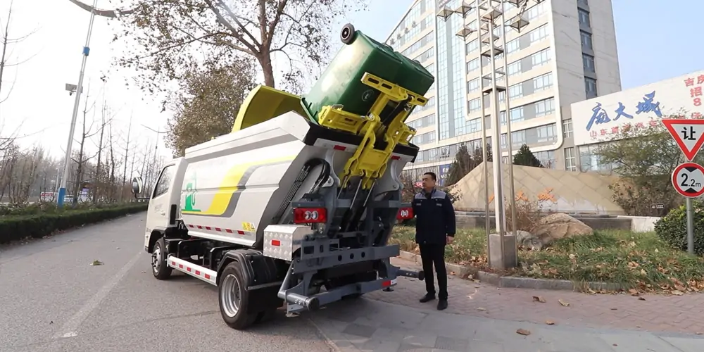 新能源垃圾車，后裝式垃圾車，純電動垃圾車，電動垃圾車